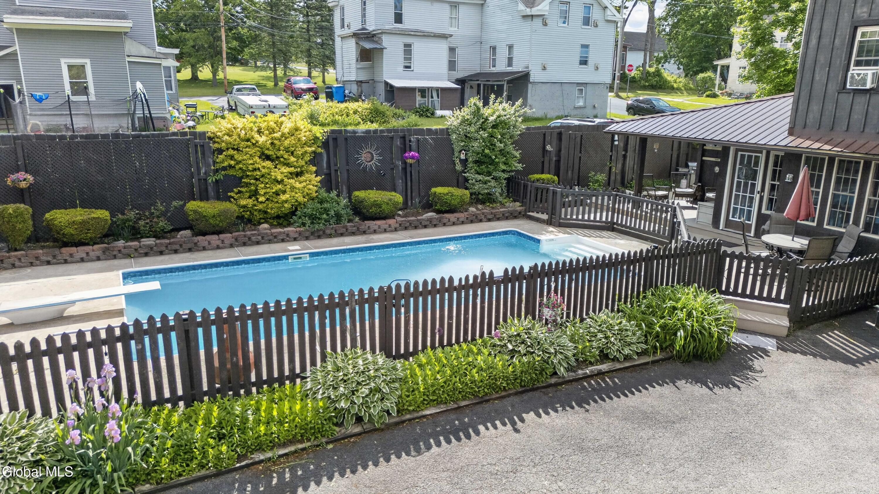 19 W Montgomery Street Johnstown NY 12095