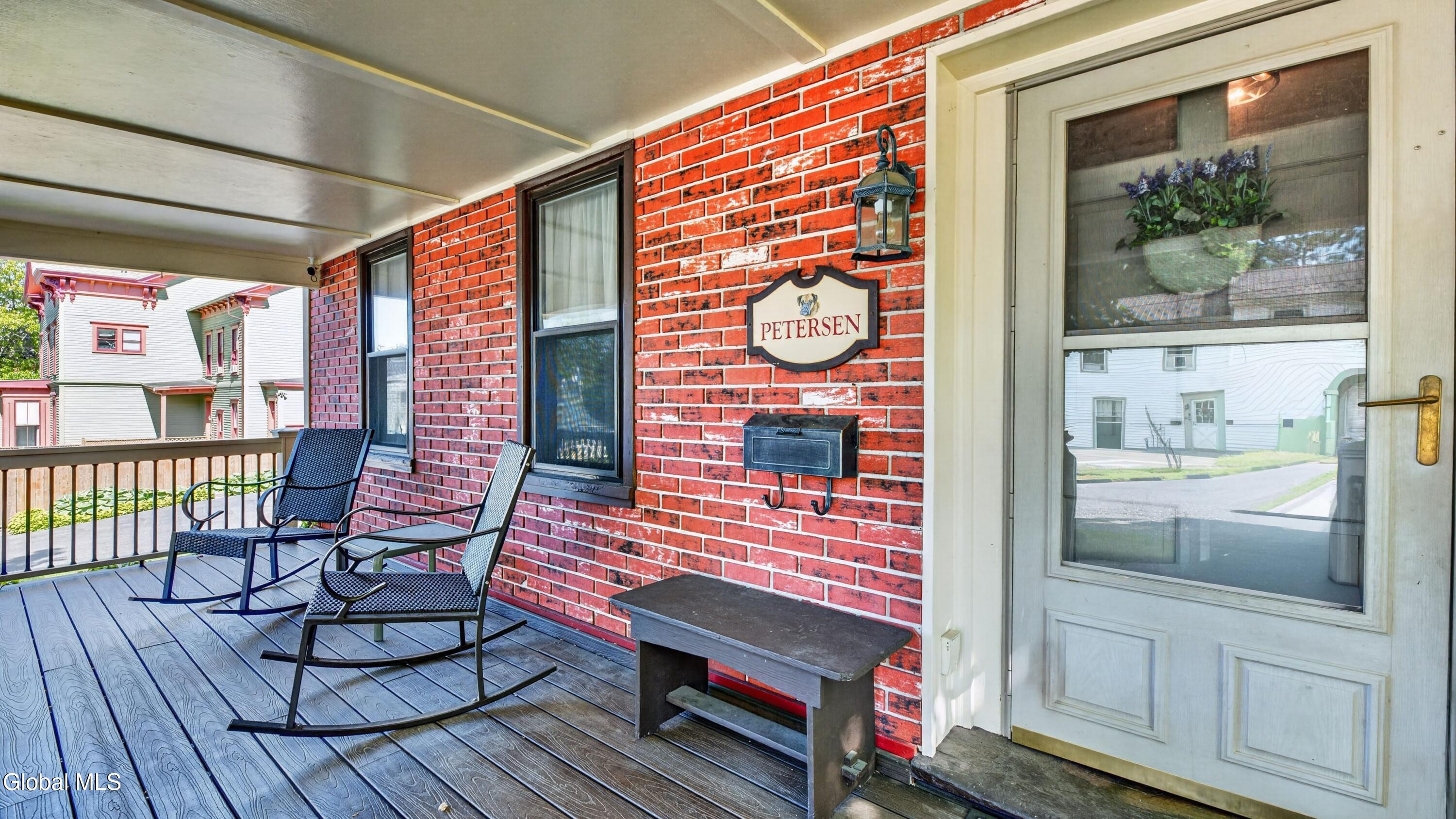 19 W Montgomery Street Johnstown NY 12095