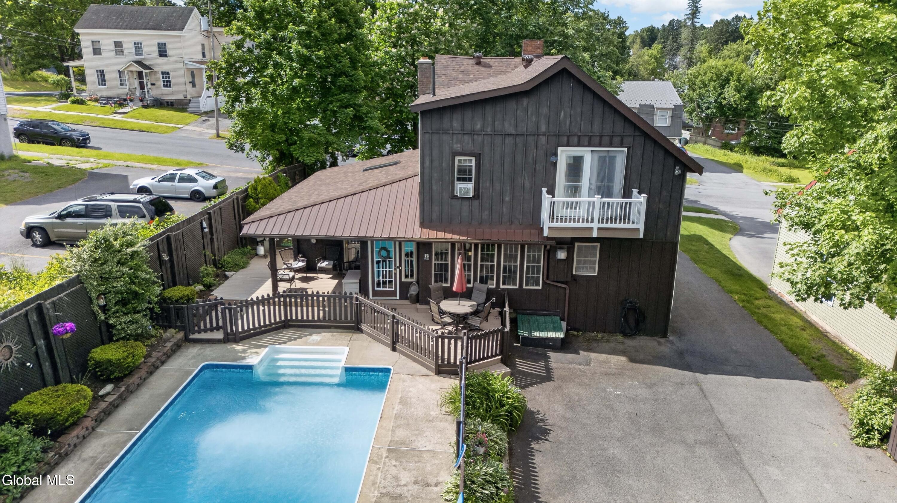 19 W Montgomery Street Johnstown NY 12095
