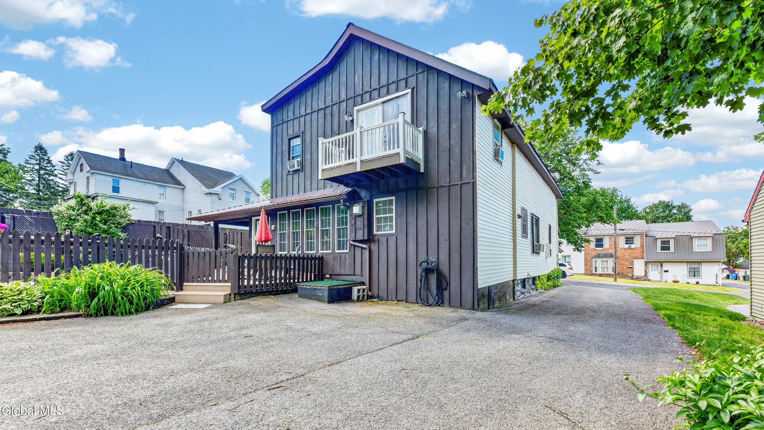 19 W Montgomery Street Johnstown NY 12095