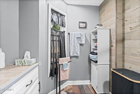 52 Broadway Latham NY 12110