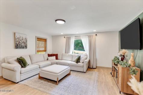 573 Church Street Wynantskill NY 12198