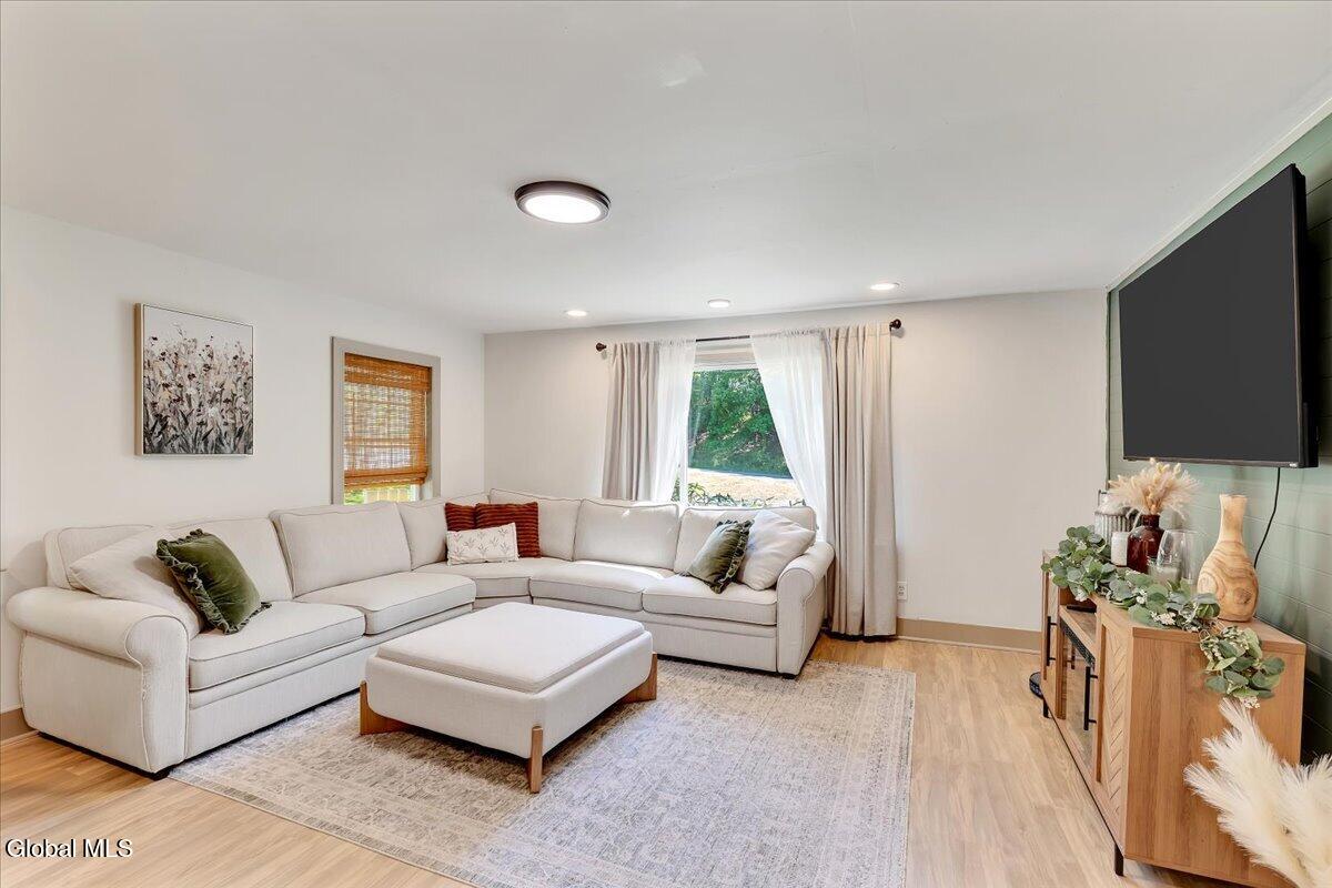 573 Church Street Wynantskill NY 12198