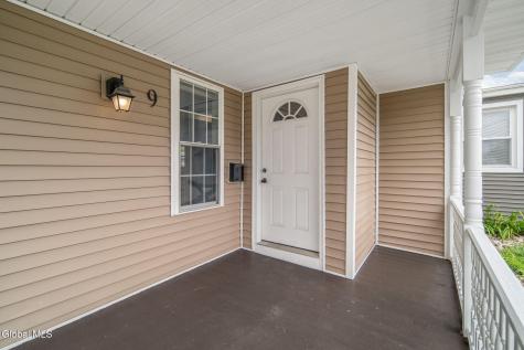 9 Leversee Avenue Cohoes NY 12047