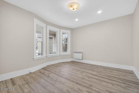 41 Mereline Avenue Albany NY 12209