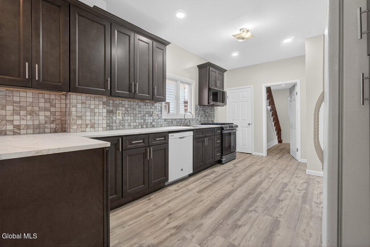 41 Mereline Avenue Albany NY 12209