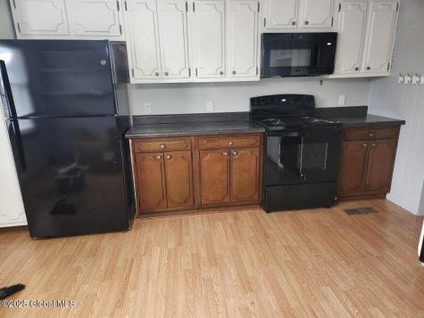 5 Edna Avenue Ravena NY 12143