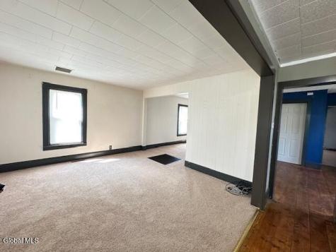 5 Edna Avenue Ravena NY 12143