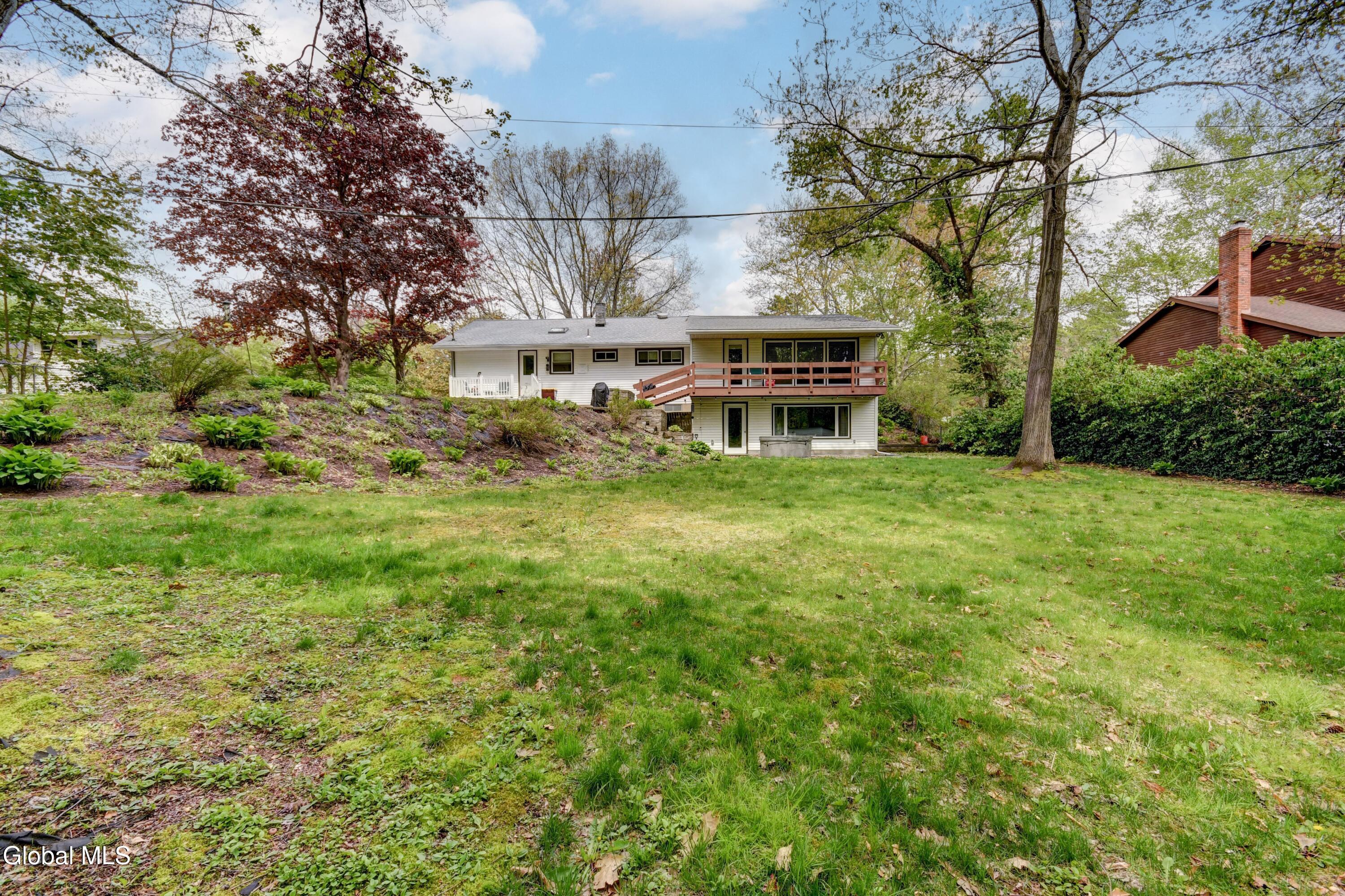 129 Okara Drive Schenectady NY 12303