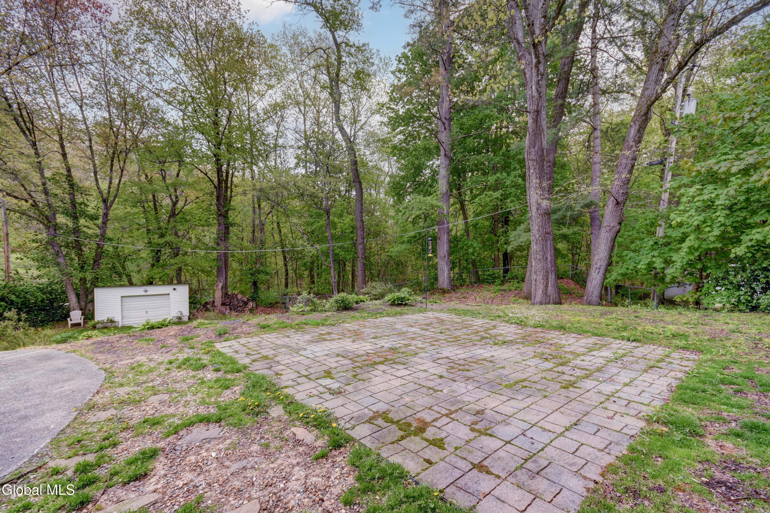 129 Okara Drive Schenectady NY 12303