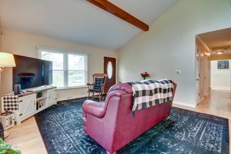 129 Okara Drive Schenectady NY 12303