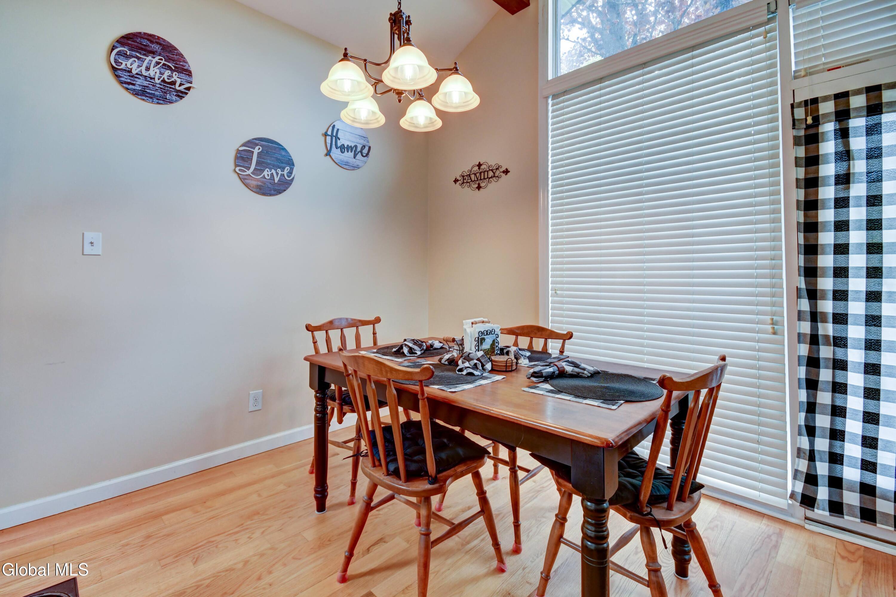 129 Okara Drive Schenectady NY 12303