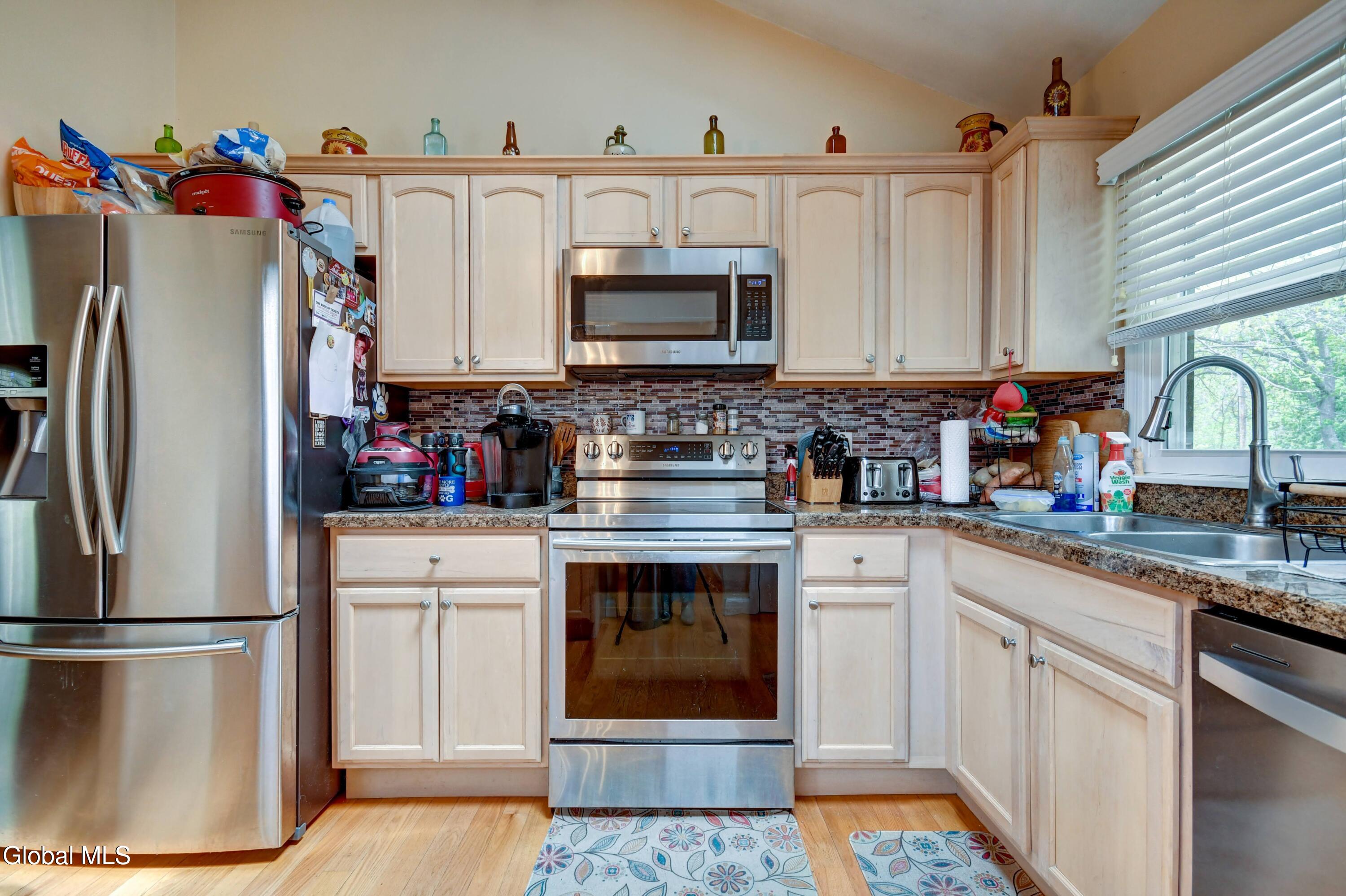129 Okara Drive Schenectady NY 12303