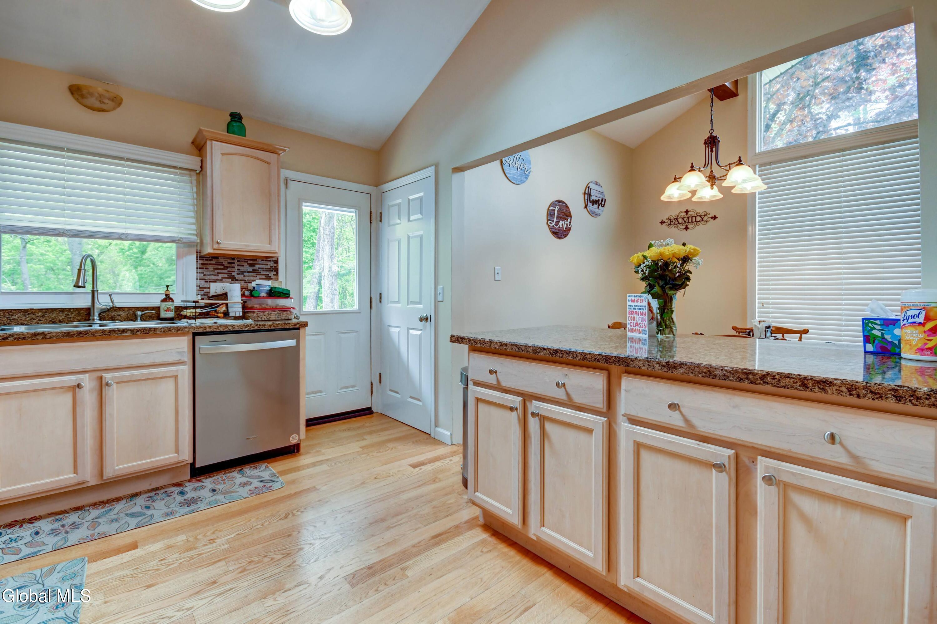 129 Okara Drive Schenectady NY 12303
