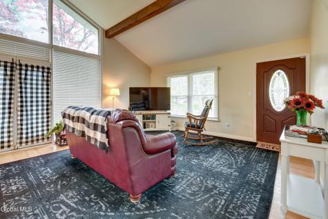 129 Okara Drive Schenectady NY 12303