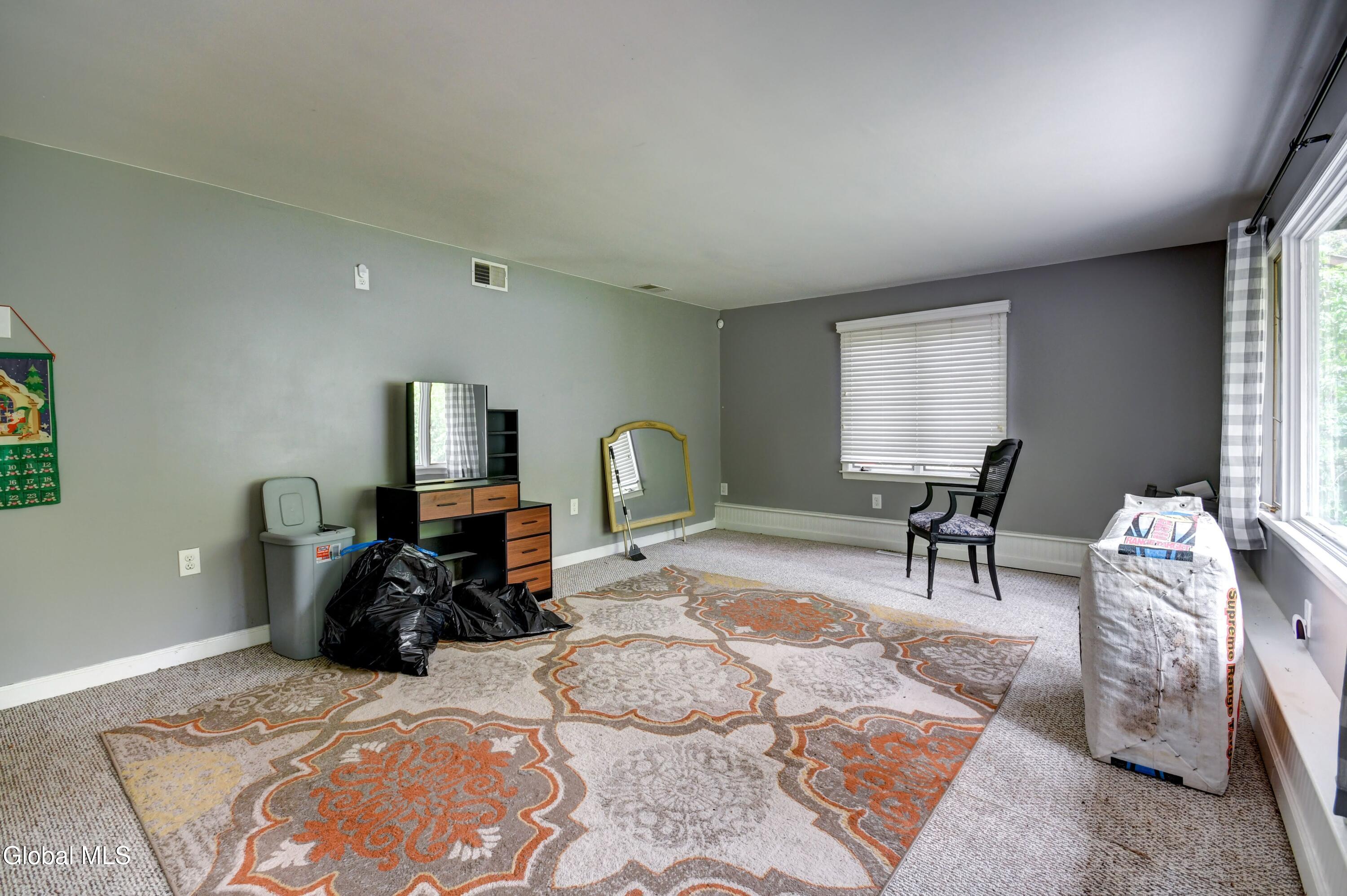 129 Okara Drive Schenectady NY 12303