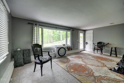 129 Okara Drive Schenectady NY 12303