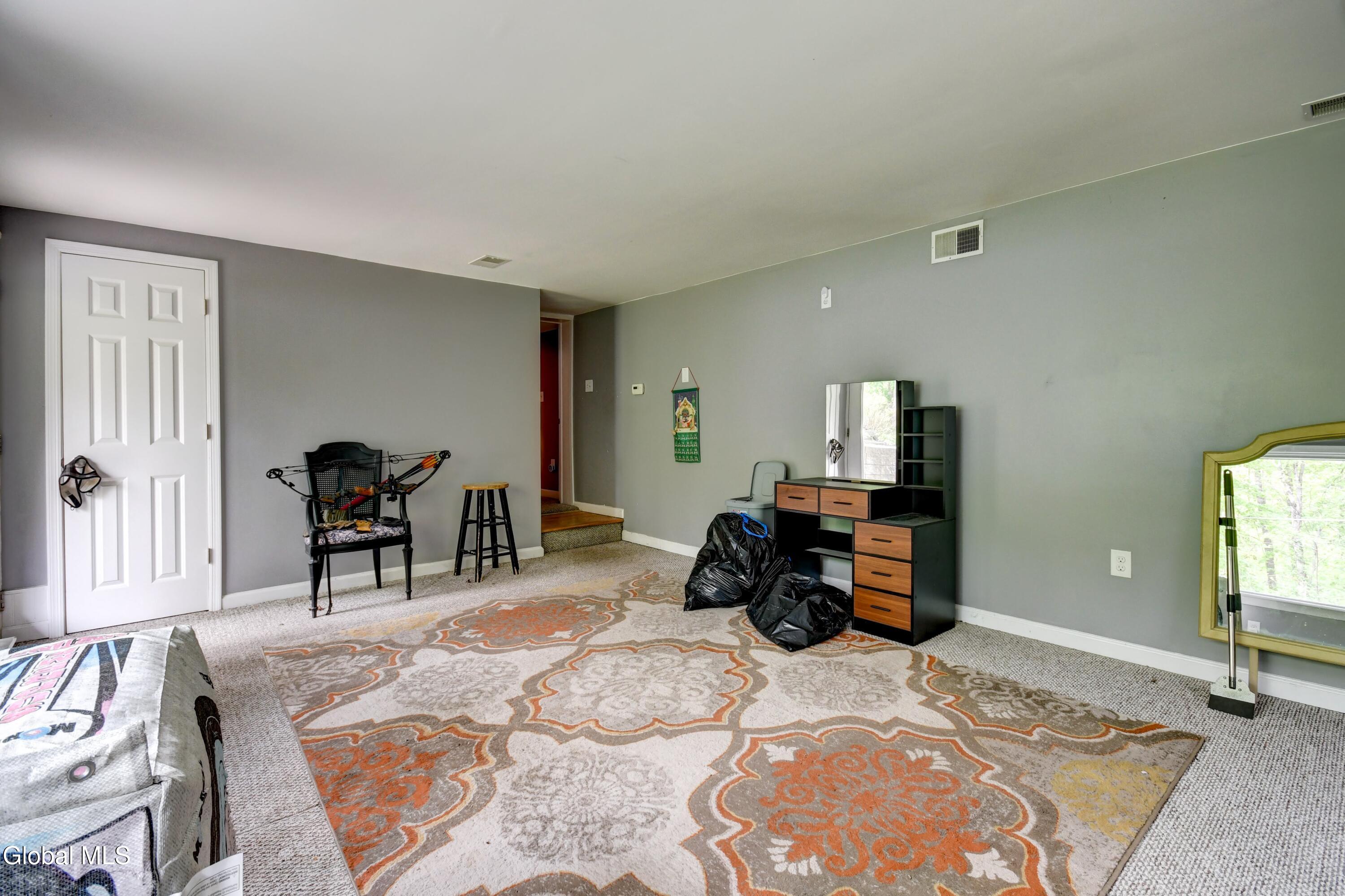 129 Okara Drive Schenectady NY 12303