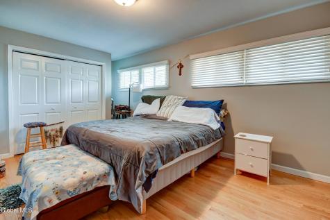 129 Okara Drive Schenectady NY 12303