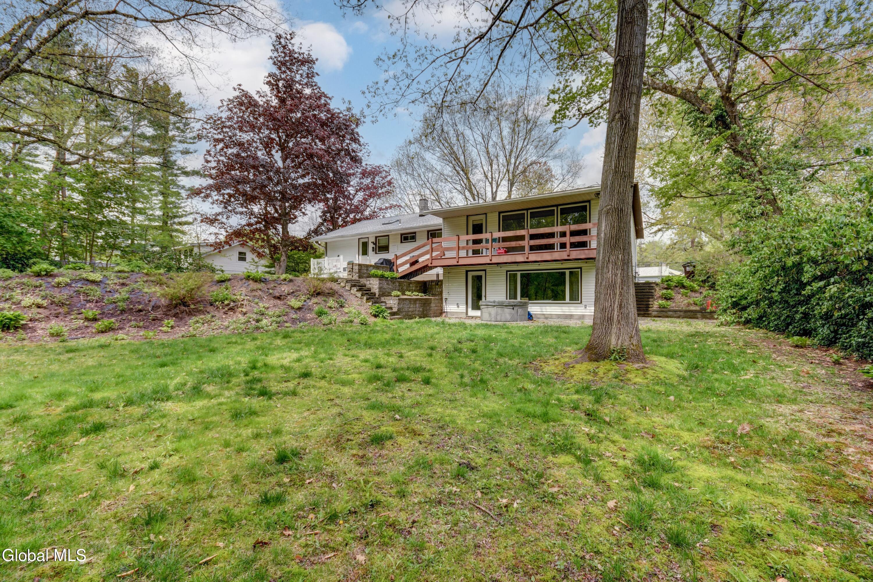 129 Okara Drive Schenectady NY 12303