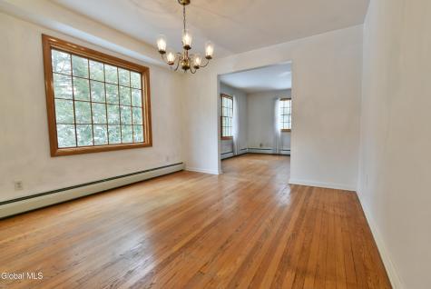 9 Tamarack Lane Clifton Park NY 12065