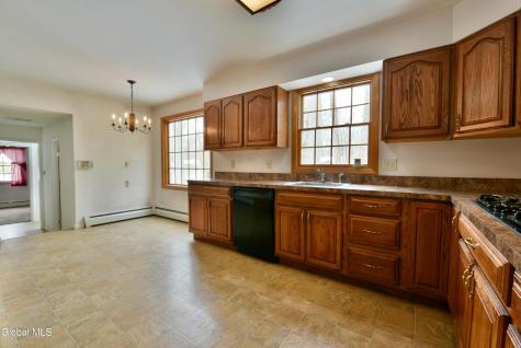 9 Tamarack Lane Clifton Park NY 12065