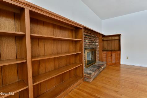 9 Tamarack Lane Clifton Park NY 12065