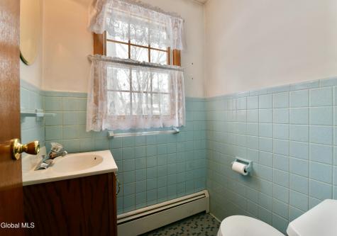 9 Tamarack Lane Clifton Park NY 12065