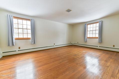 9 Tamarack Lane Clifton Park NY 12065