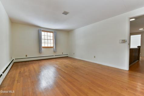 9 Tamarack Lane Clifton Park NY 12065