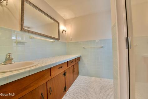 9 Tamarack Lane Clifton Park NY 12065