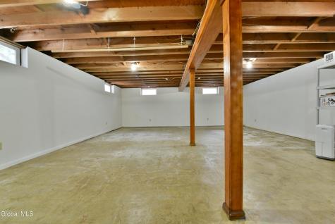 9 Tamarack Lane Clifton Park NY 12065