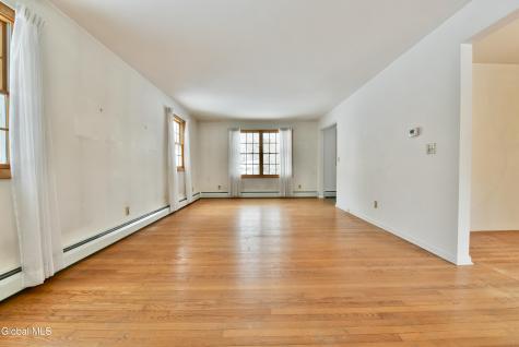 9 Tamarack Lane Clifton Park NY 12065