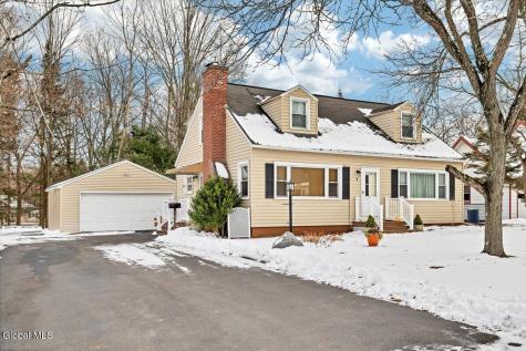 9 Kevin Lane East Greenbush NY 12061