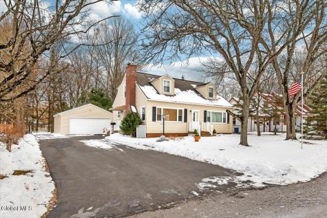 9 Kevin Lane East Greenbush NY 12061