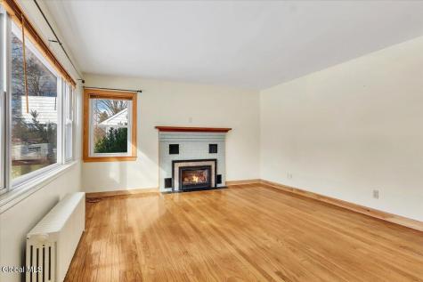 9 Kevin Lane East Greenbush NY 12061