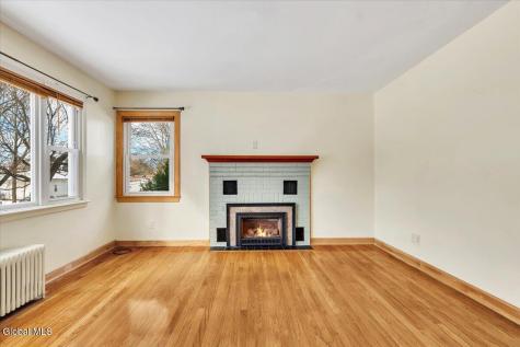 9 Kevin Lane East Greenbush NY 12061