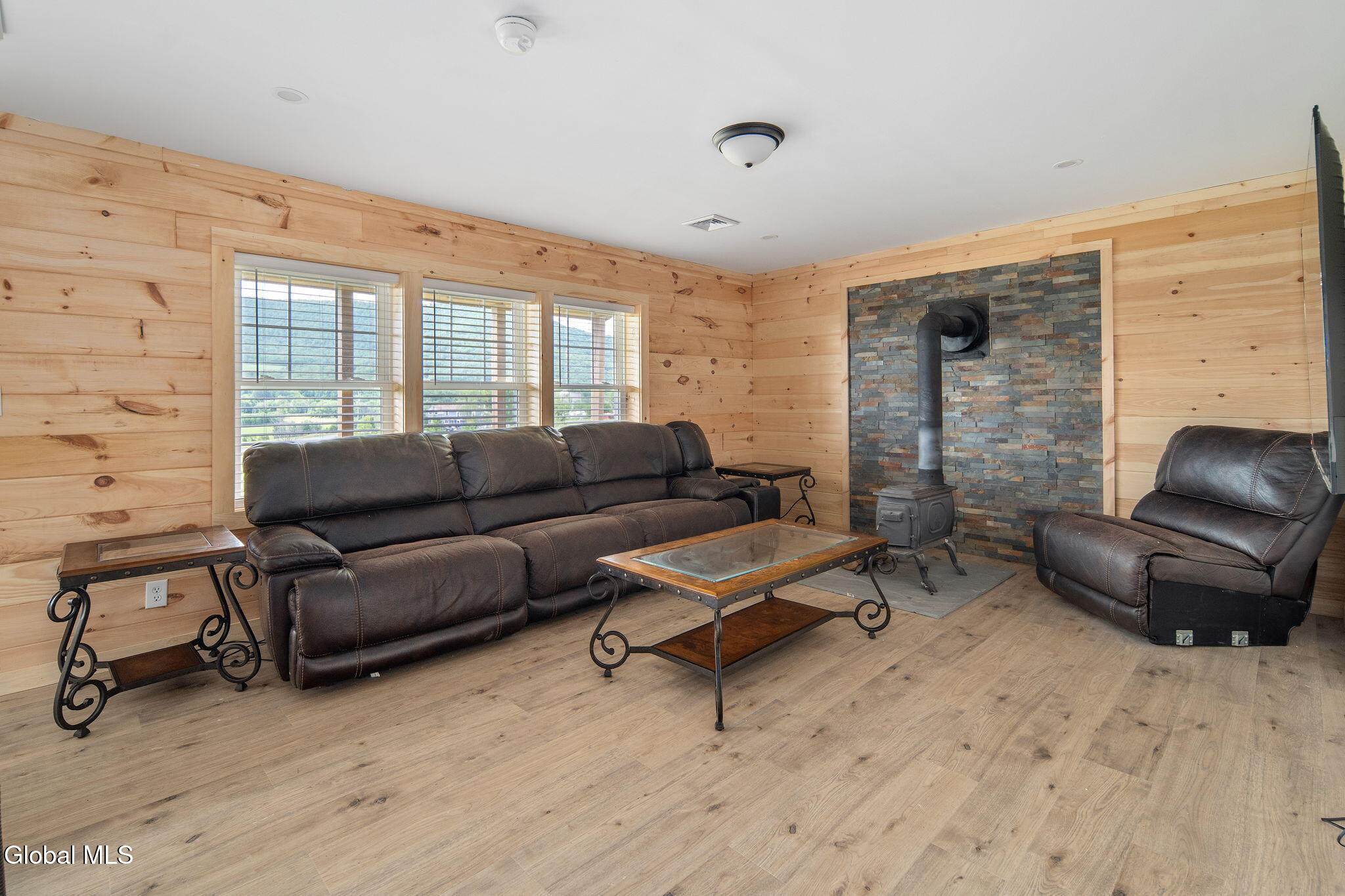 108 Wildberry Drive Stamford NY 12167