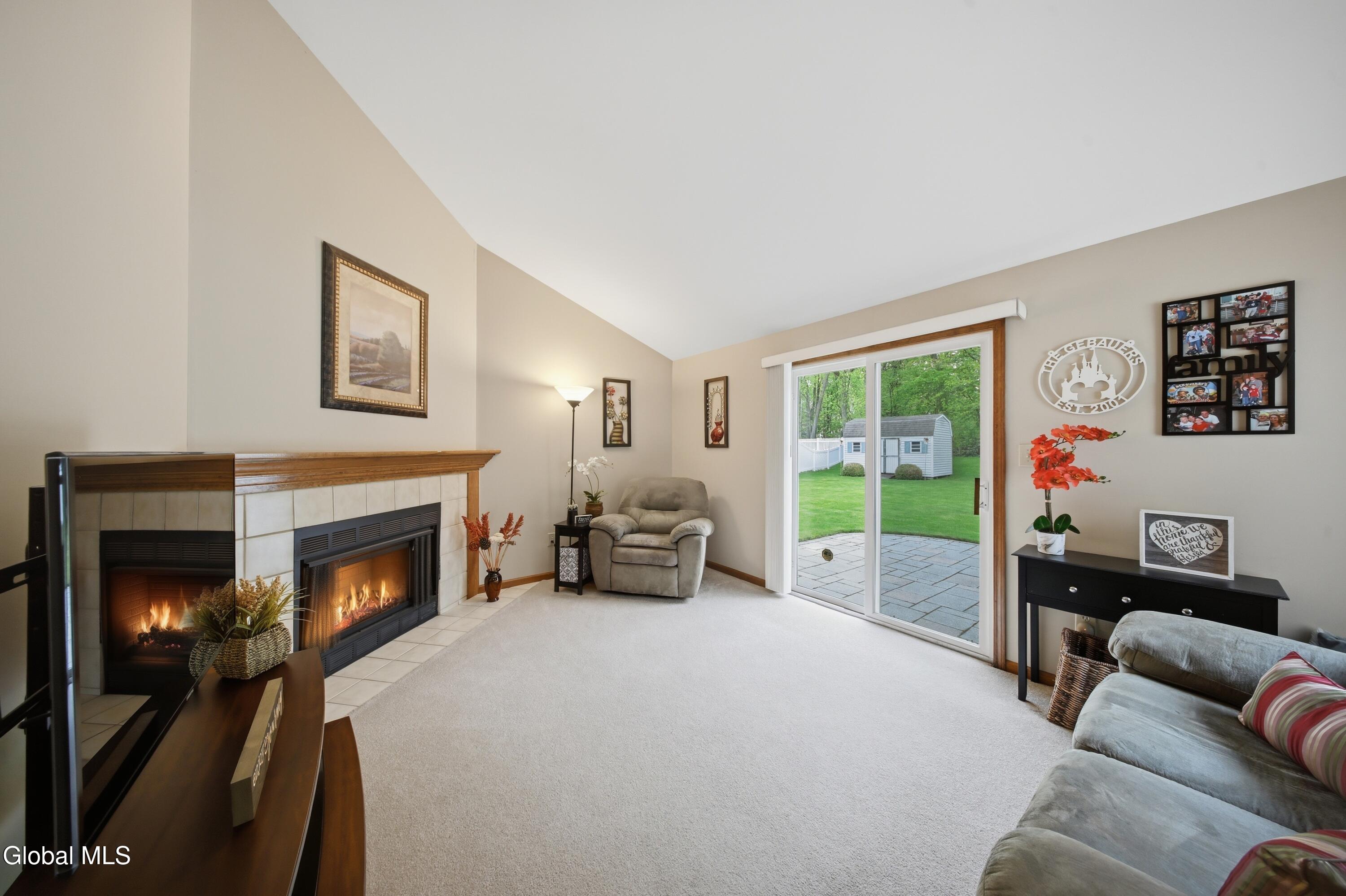 41 Wicken Square Colonie NY 12205