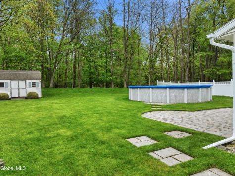 41 Wicken Square Colonie NY 12205