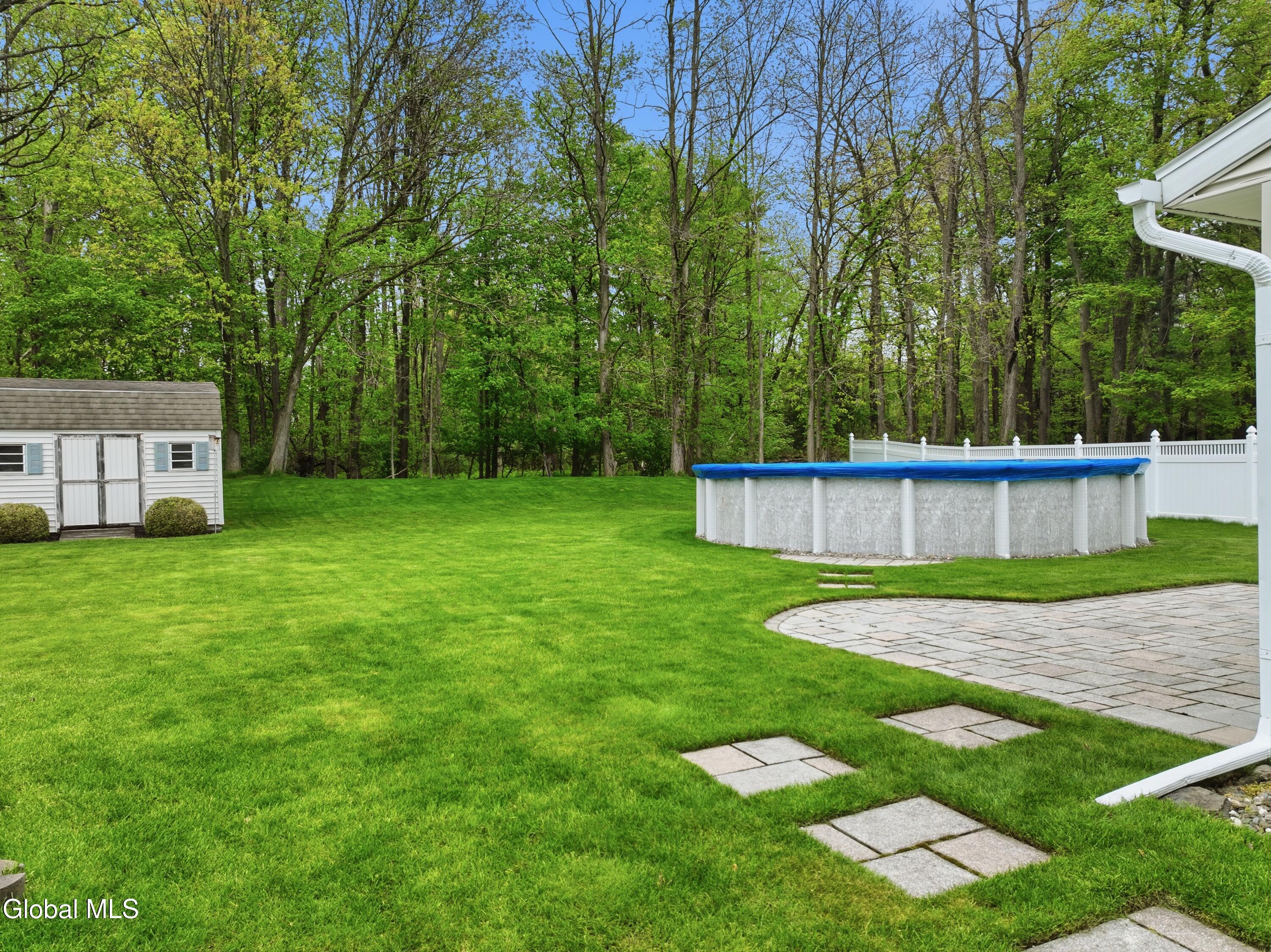 41 Wicken Square Colonie NY 12205
