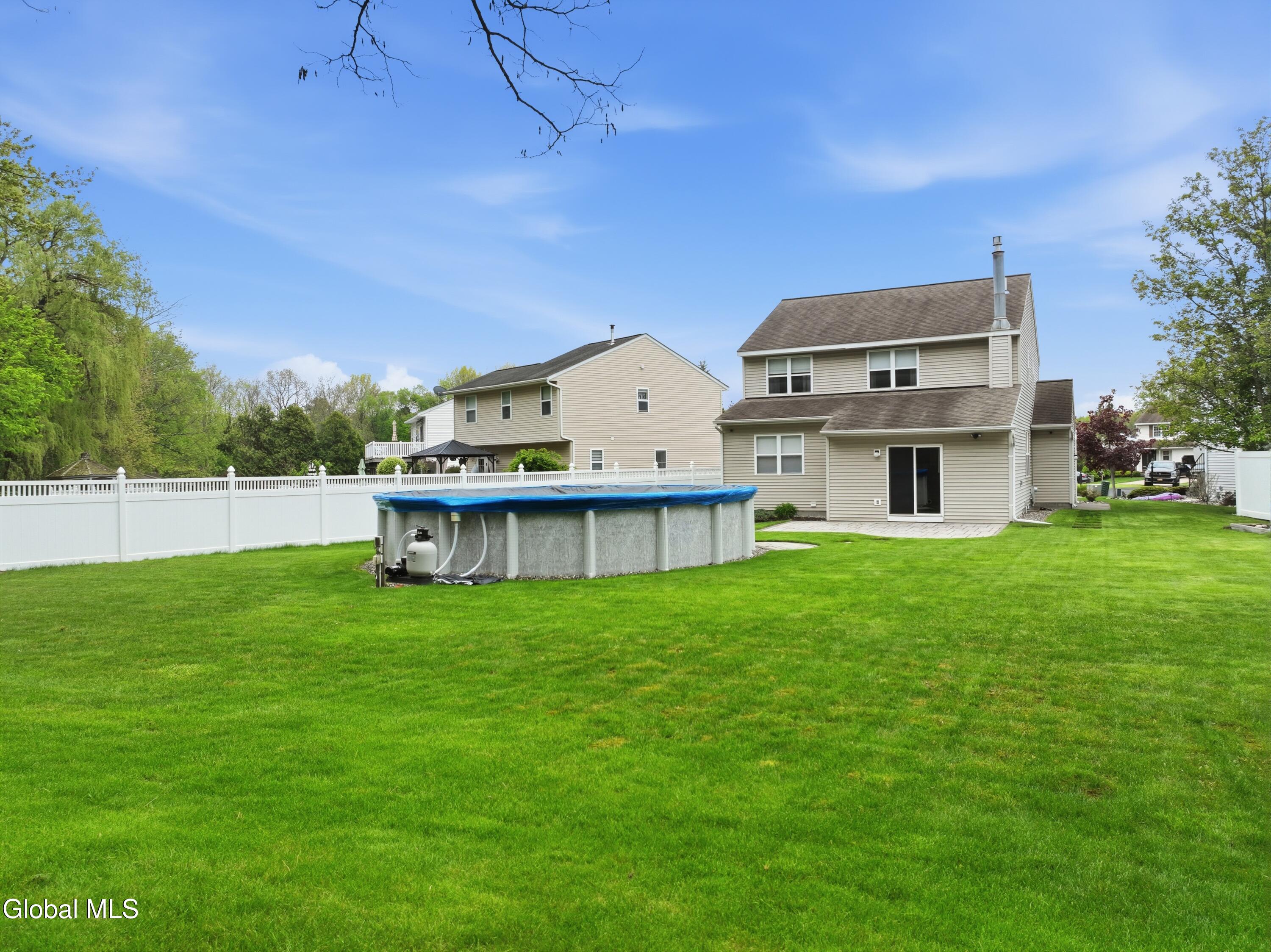 41 Wicken Square Colonie NY 12205