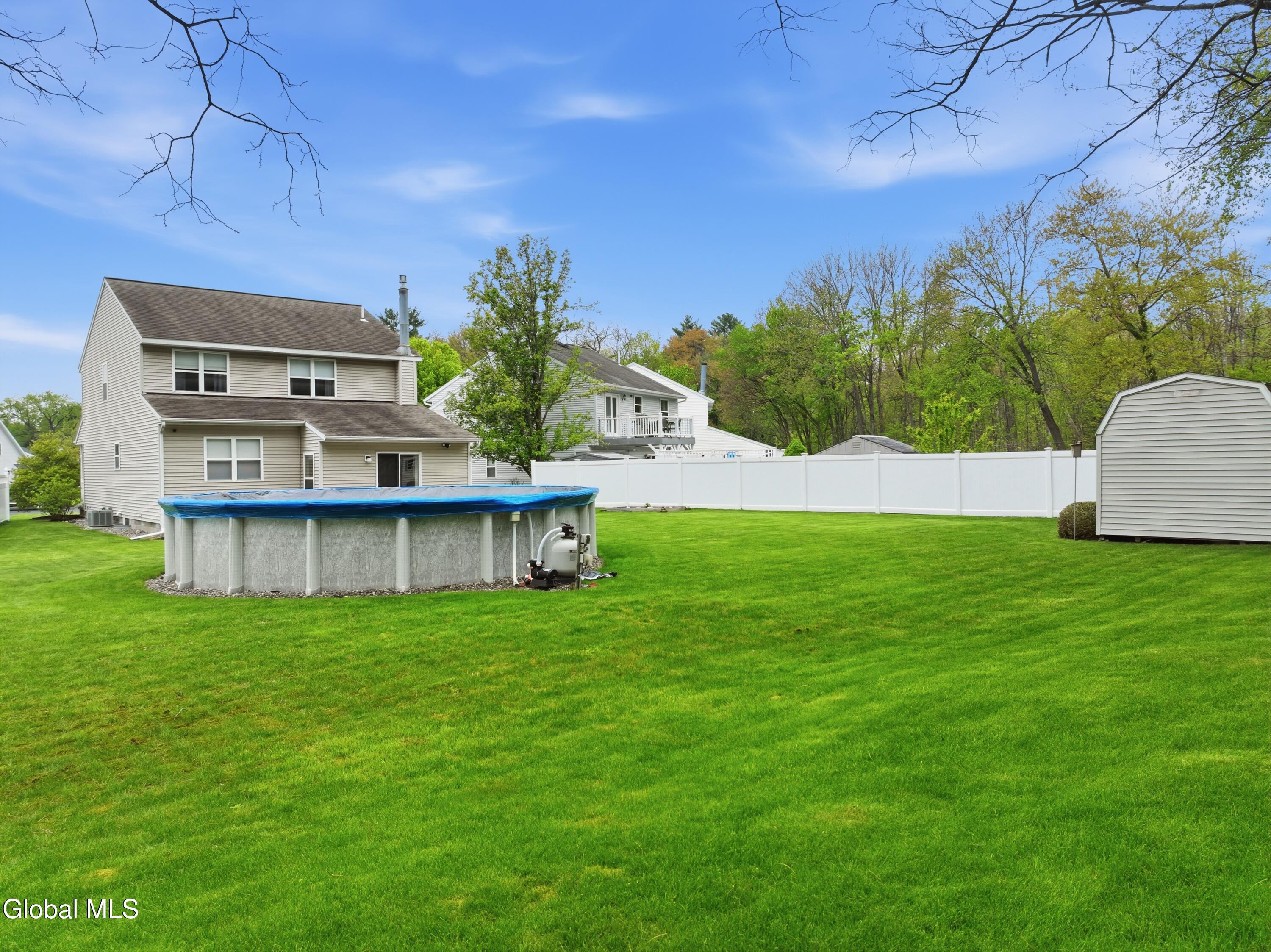 41 Wicken Square Colonie NY 12205