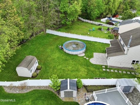 41 Wicken Square Colonie NY 12205