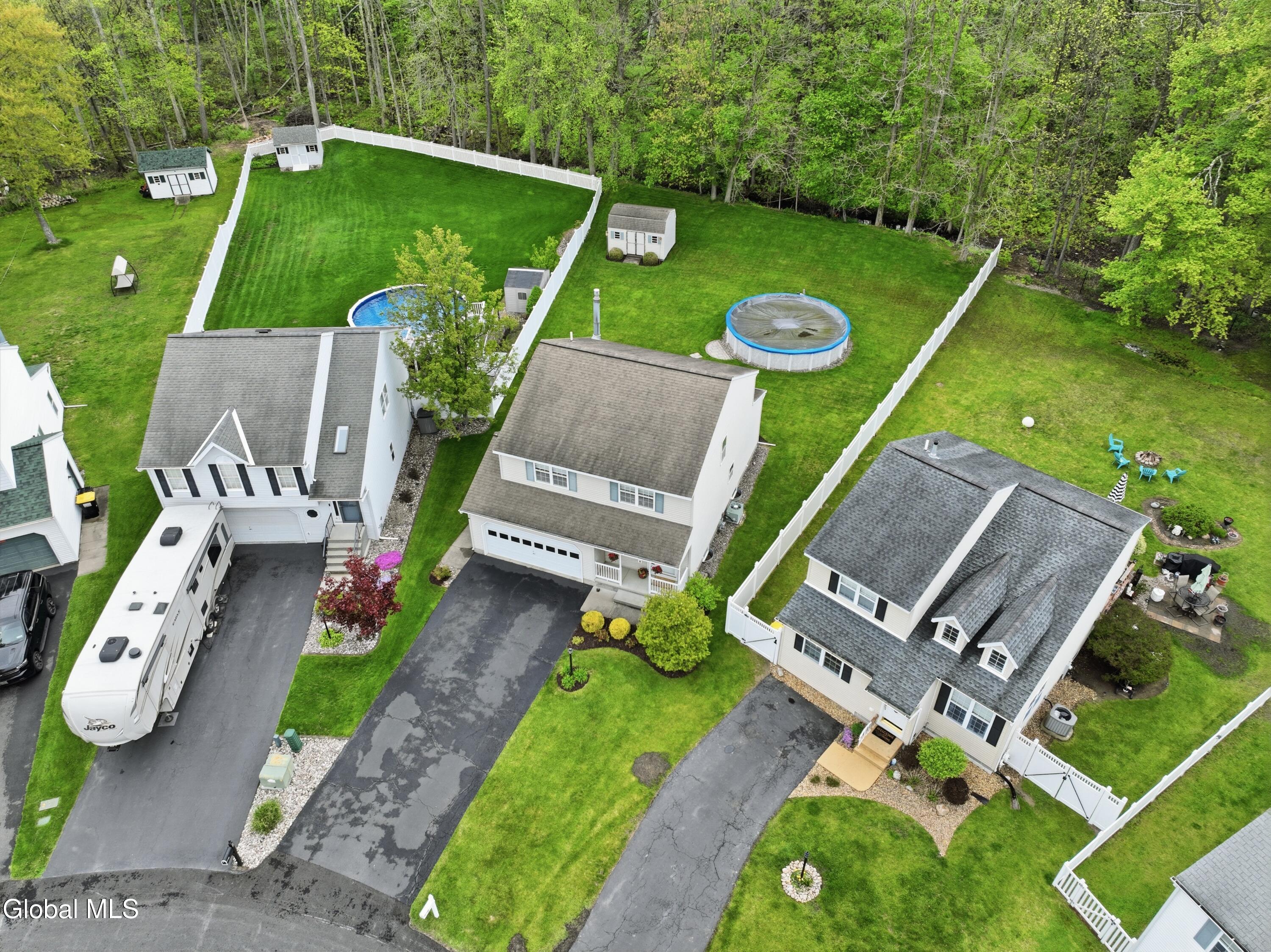 41 Wicken Square Colonie NY 12205