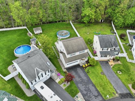 41 Wicken Square Colonie NY 12205