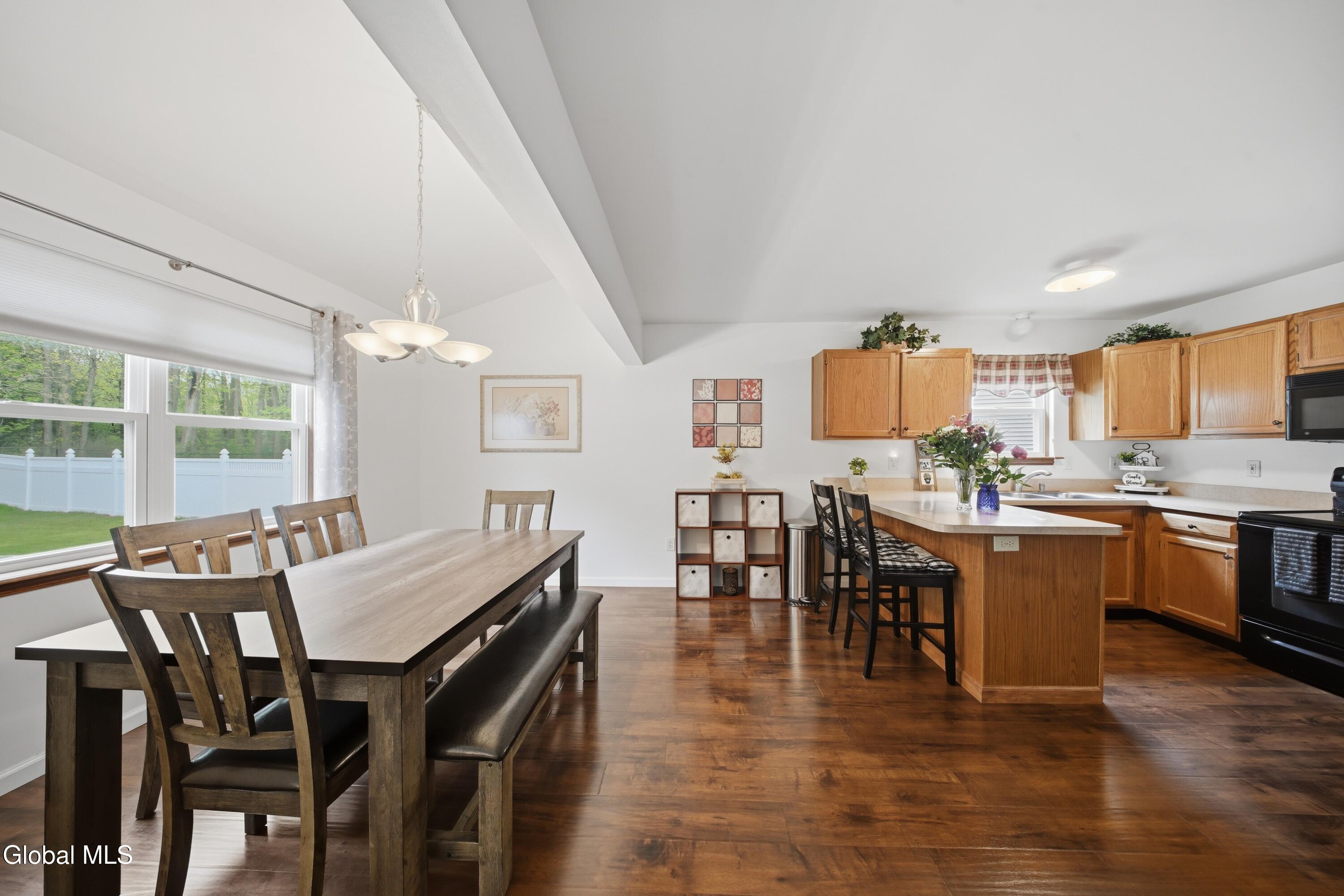 41 Wicken Square Colonie NY 12205