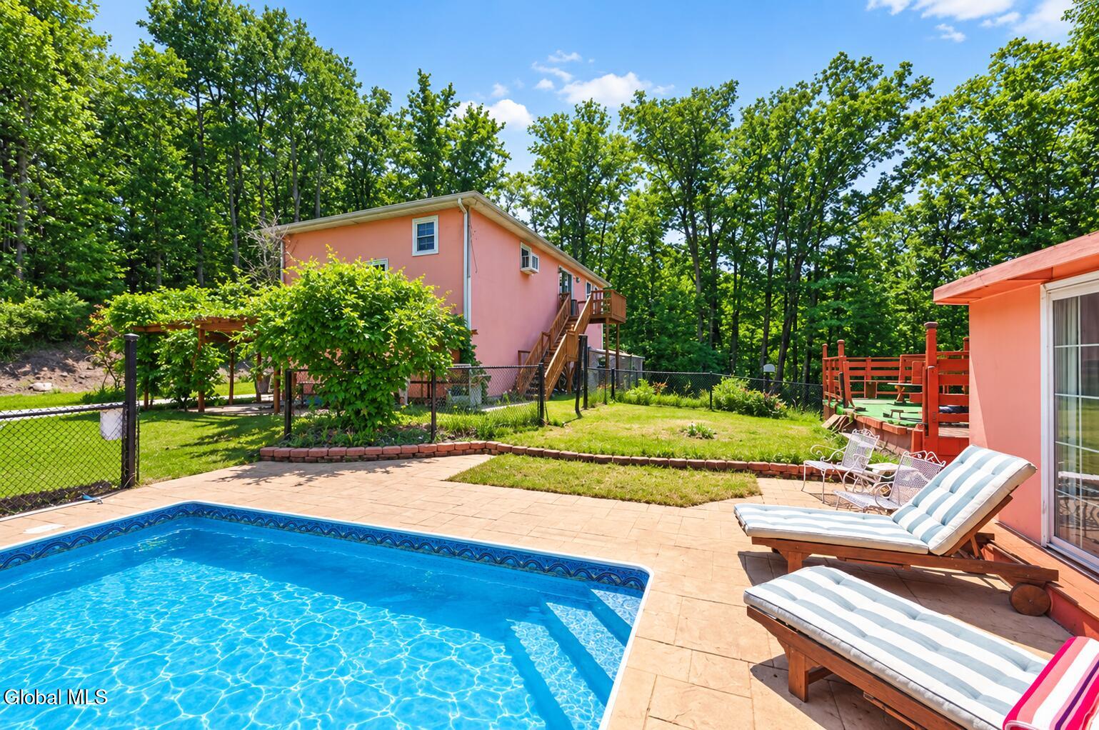25 Hawthorne Hill Road New Lebanon NY 12024