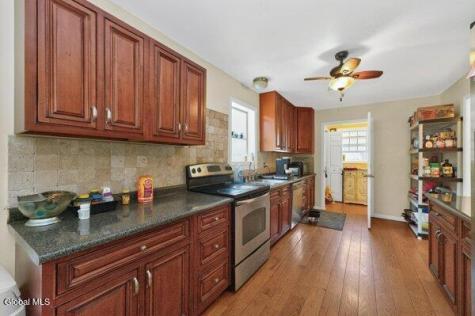 25 Hawthorne Hill Road New Lebanon NY 12024