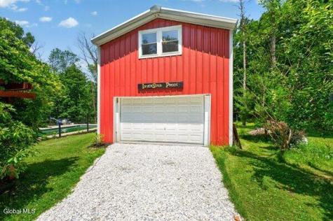 25 Hawthorne Hill Road New Lebanon NY 12024